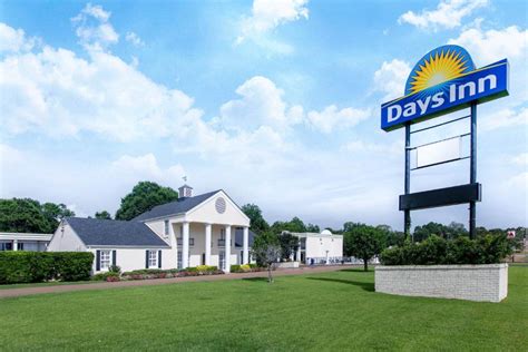 Days inn & suites by wyndham altoona  Days Inn by Wyndham Albany offers inviting rooms, free WiFi, and more great amenities to help you start the day right at our Albany hotel
